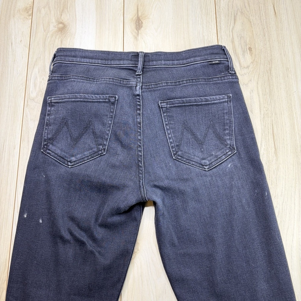 MOTHER The Weekender Mid-Rise Flare jeans Black Deep End black size 29 - Picture 14 of 16